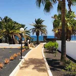 https://trinity-house.in-canary-islands.com
